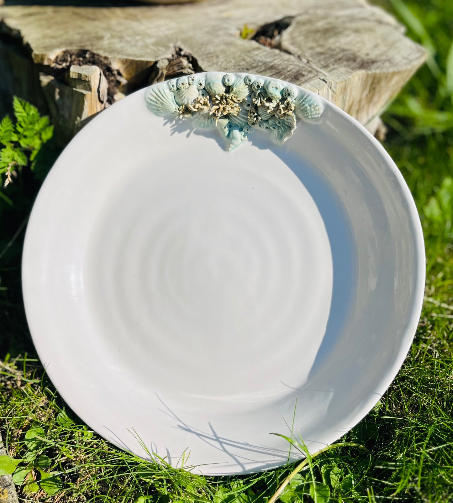 Seashore plate in white and green